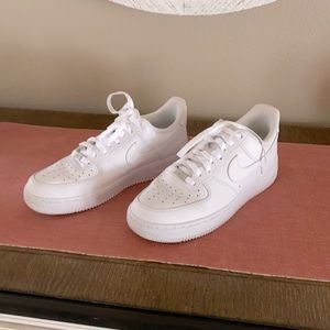 Womens Nike Air Force 1